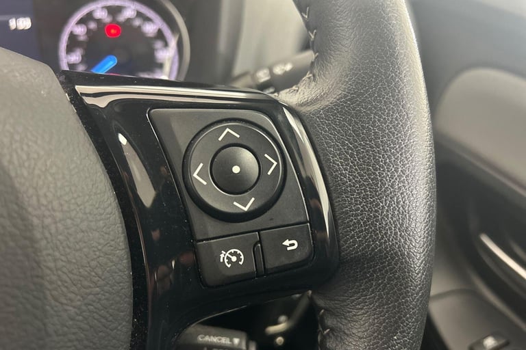 2019 Toyota Yaris 1.5 VVT-i Icon Tech Hatchback 5dr Petrol Manual Euro 6 (111 ps) HATCHBACK Petro...