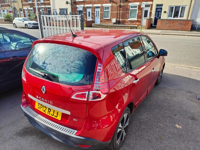 2012 Renault Scenic 1.6 dCi Dynamique TomTom Euro 5 (s/s) 5dr MPV Diesel Manual