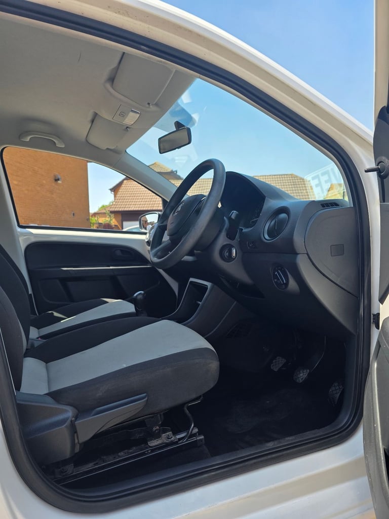 Skoda, CITIGO, Hatchback, 2013, Manual, 999 (cc), 5 doors