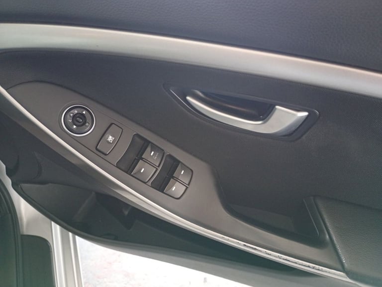 2013 Hyundai i30 1.4 Active Hatchback 5dr Petrol Manual Euro 5 (100 ps) Hatchback Petrol Manual