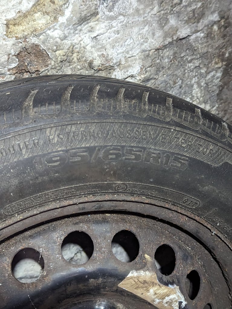 2 x Car wheels and alloys