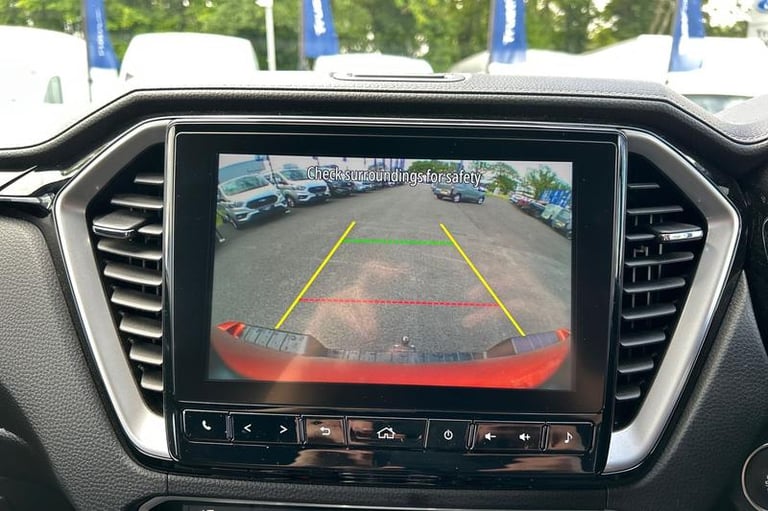 2023 Isuzu D-Max Artic AUTO 1.9 AT35 4x4 Double Cab Pick Up, TOW BAR, ROLLER SHUTTER Automat Pick...