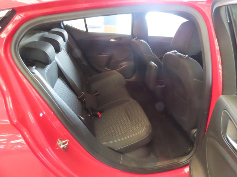 2016 Vauxhall Astra 1.4T 16V 150 SRi Nav 5dr HATCHBACK Petrol Manual