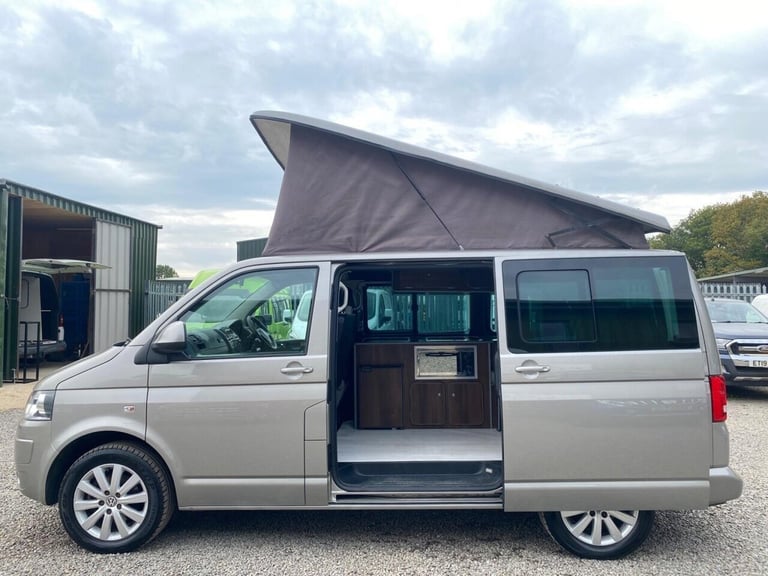 2012 Volkswagen Transporter Shuttle 2.0 TDI 140PS SE Minibus MPV DIESEL Manual
