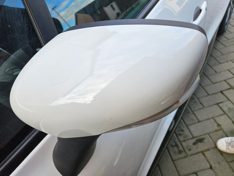 Renault, CLIO, Hatchback, 2018, Manual, 898 (cc), 5 doors