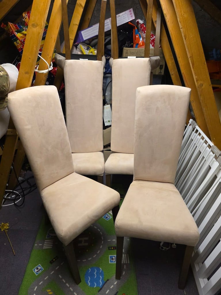 ** Dining table and chairs set **Extendable 4-6/8 seater dining table with 6 chairs 