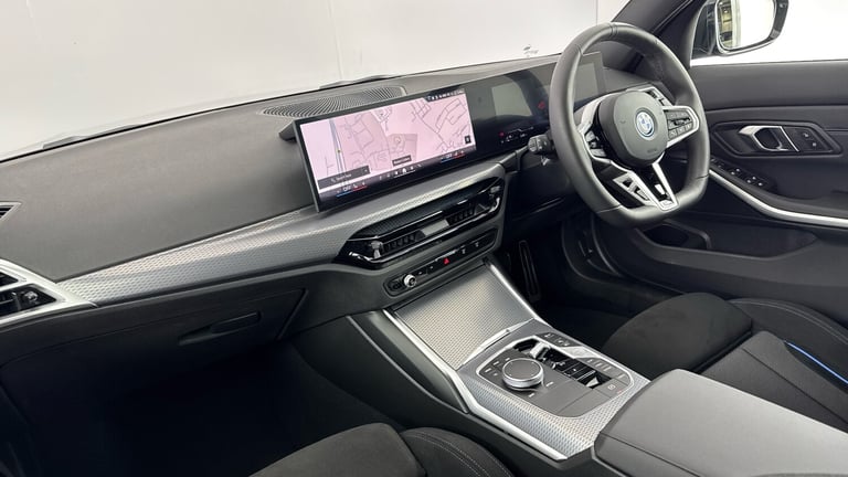2025 BMW 3 Series 330e 22.3 kWh M Sport 4dr Step Auto Saloon Saloon Hybrid Automatic