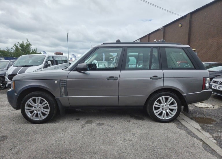 60 2010 LAND ROVER RANGE ROVER 4.4 TDV8 VOGUE AUTO