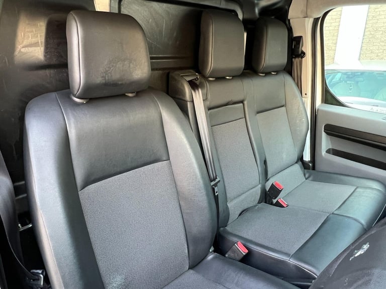 2020 Peugeot Expert 1400 2.0 BlueHDi 120 Professional Van PANEL VAN DIESEL Manual