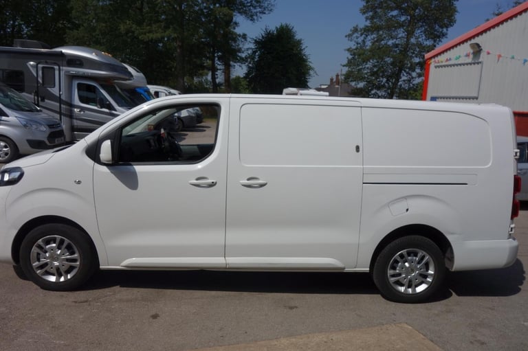 Vauxhall Vivaro 2900 1.5d 100PS Sportive H1 Van DIESEL MANUAL 2021/21