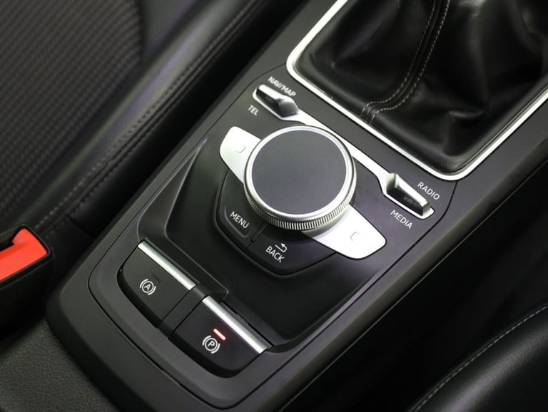 2022 Audi Q2 1.0 TFSI 30 S line SUV 5dr Petrol Manual Euro 6 (s/s) (110 ps) Petrol Manual