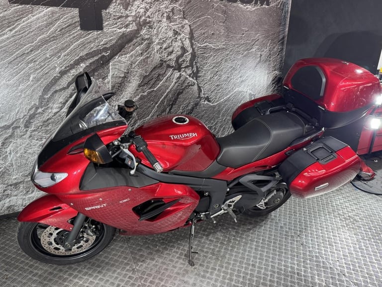 TRIUMPH SPRINT GT 1050 2014