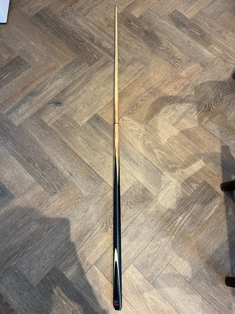 Pool cue