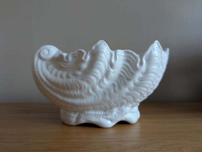 COALPORT Bone China Countryware Shell Dish