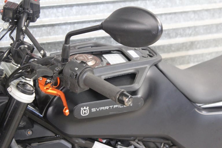 2022 22 Husqvarna SVARTPILEN 125 + ABS NAKED LEARNER LEGAL TRADE SALE NEW MOT 1K