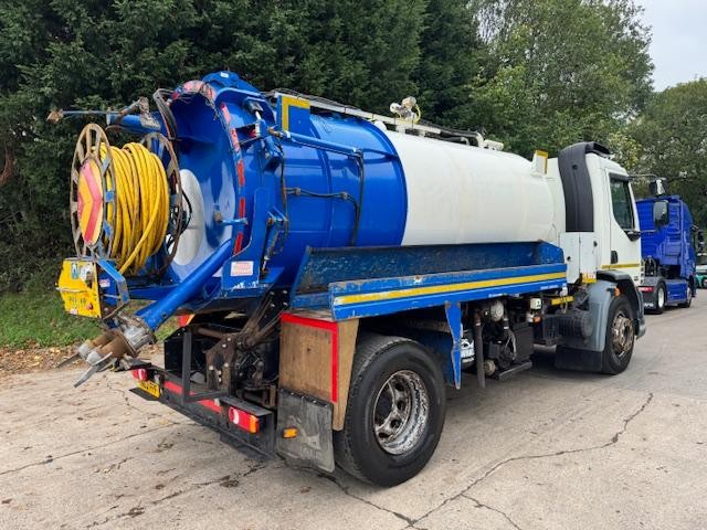 2013 63 DAF LF 55.220 WHALE medium volume jet/vacuum tanker
