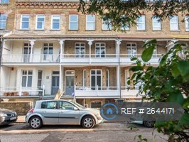 1 bedroom flat in Adrian Square, Westgate-On-Sea, CT8 (1 bed) (#2644171)