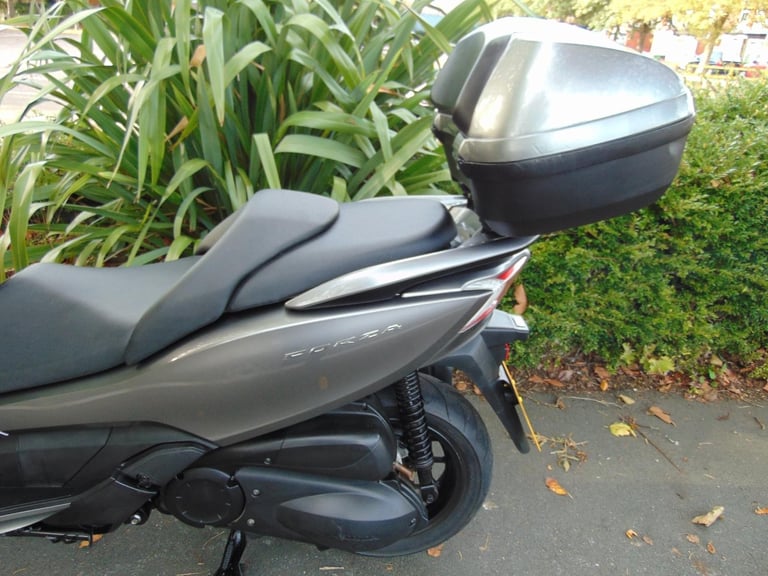 Honda NSS 300 A-D 2016 Forza 300cc Automatic Scooter low miles serviced new MOT 