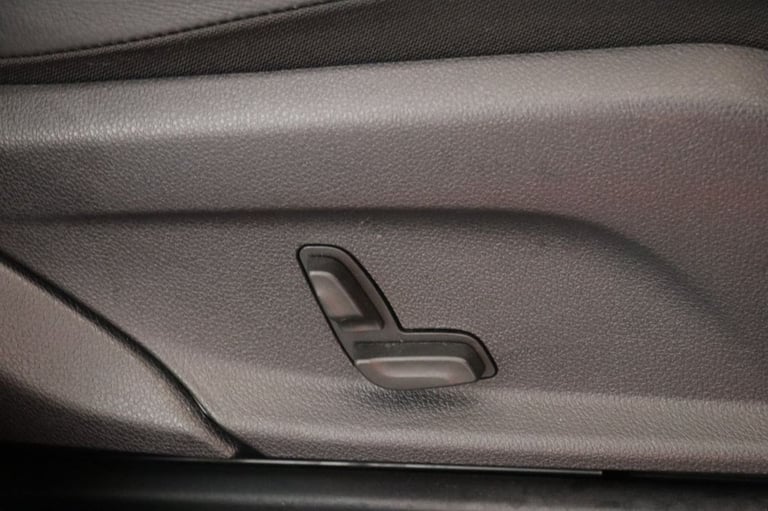 2022 Mercedes-Benz EQC EQC 400 80kWh AMG Line Premium5dr Auto 4MATIC (PAN ROOF) ESTATE ELECTRIC A...