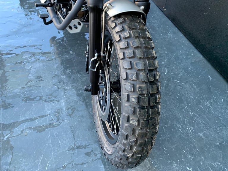 MUTT AKITA 125 LEARNER LEGAL HPI CLEAR LOW MILEAGE 1 OWNER 