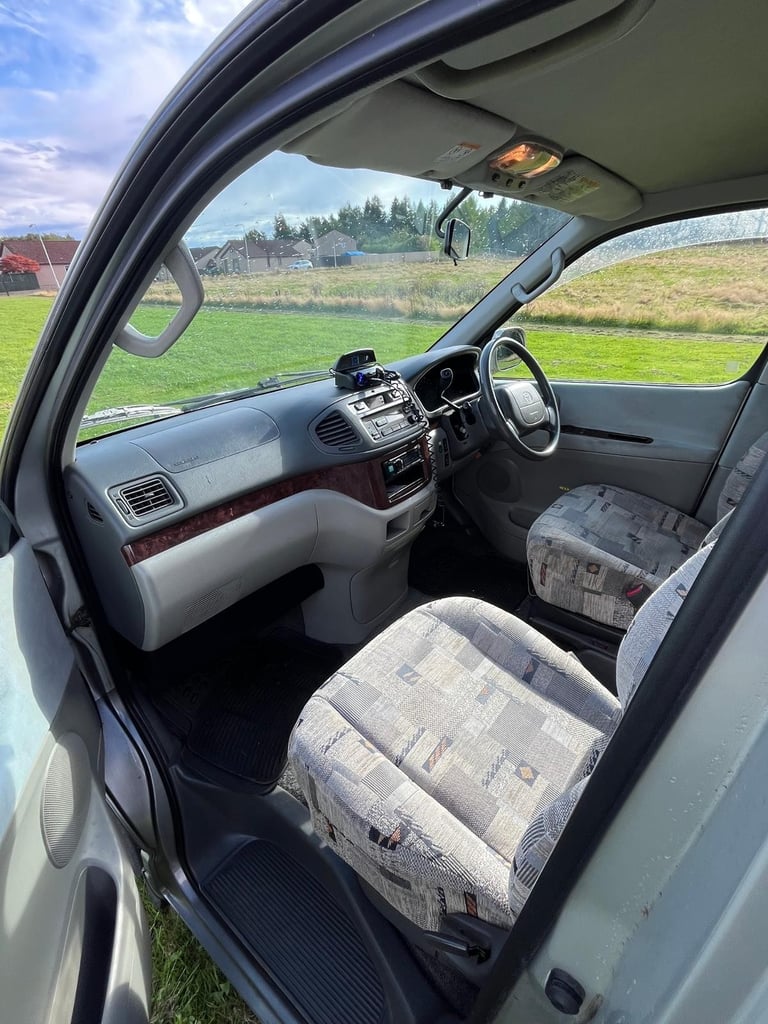 Toyota Hi-ace regius 