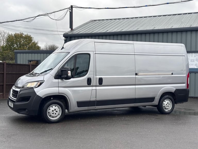 2022 Peugeot Boxer 2.2 BlueHDi 335 Professional Panel Van 5dr Diesel Manual L3 H2 Euro 6 (s/s) PA...