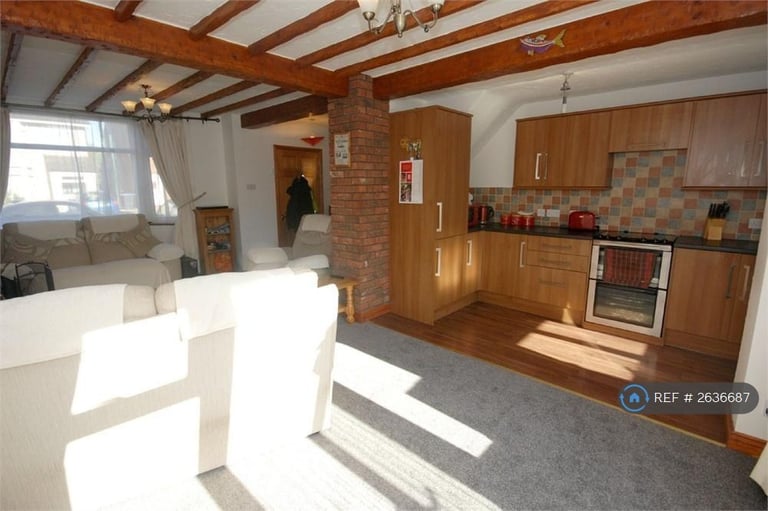 3 bedroom house in Shuckburgh Crescent, Rugby, CV22 (3 bed) (#2636687)