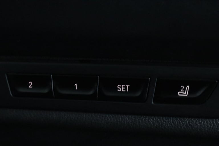 2022 BMW 7 Series 3.0 745Le 12kWh M Sport Auto xDrive Euro 6 (s/s) 4dr SALOON Petrol/Electric Hyb...