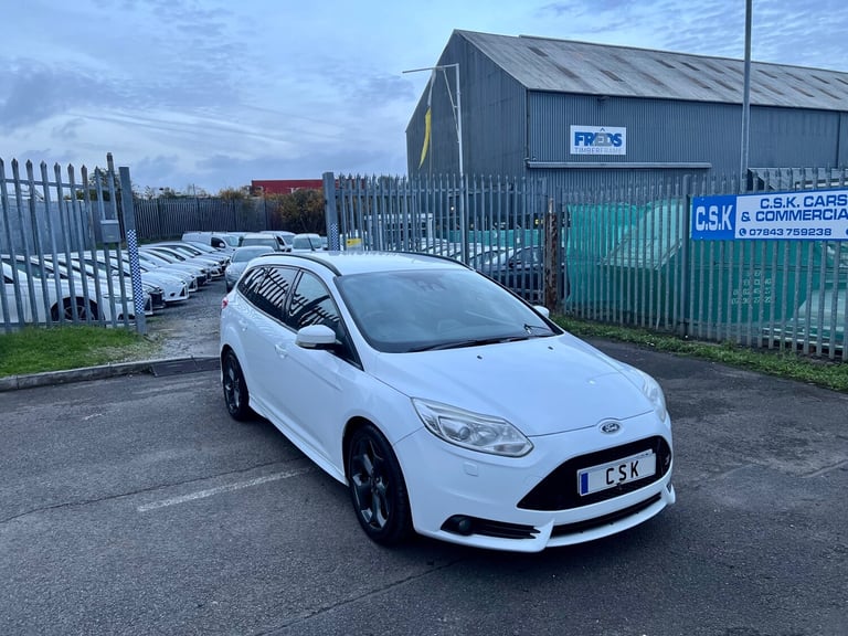 2012 Ford Focus 2.0T ST-3 5dr Ex Police ESTATE Petrol Manual