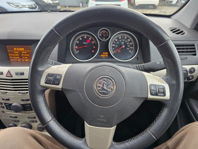 2008 Vauxhall Astra 1.4i 16V Breeze 5dr HATCHBACK Petrol Manual