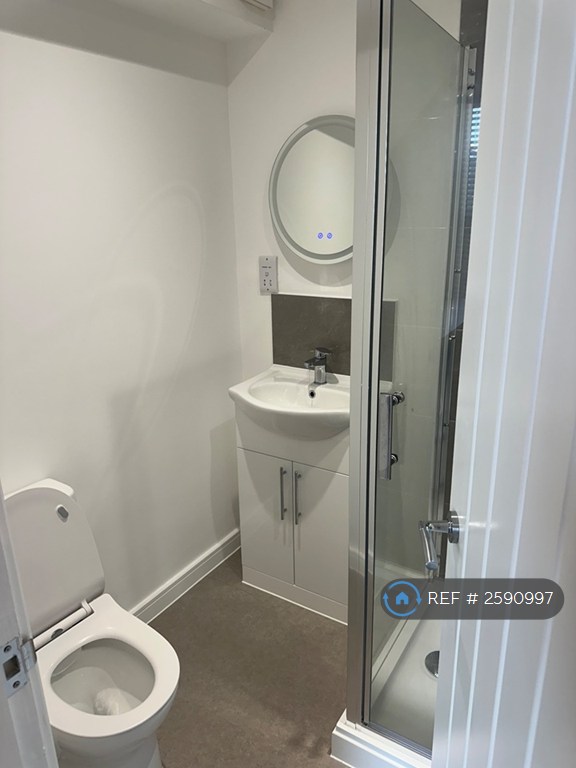 1 bedroom in Gladys Avenue, Portsmouth, PO2 (#2590997)