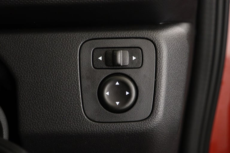 2025 Dacia Spring 27kWh Extreme 65 48kW 5dr Auto Hatchback Electric Automatic