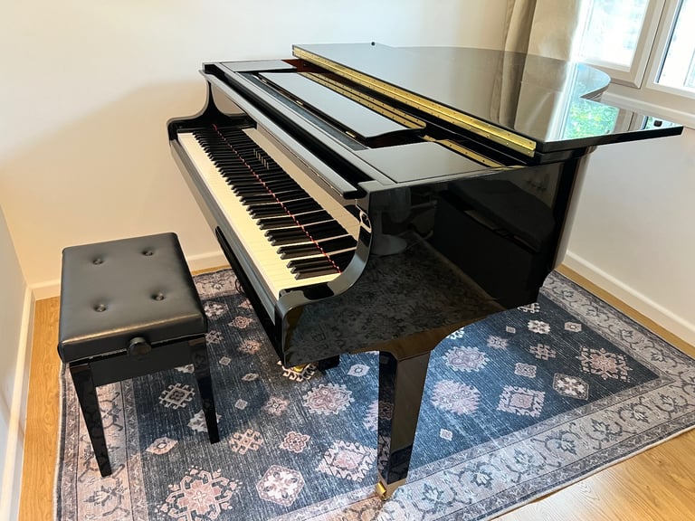 Yamaha GB1K Grand Piano – Polished Ebony (2012) – Excellent Condition