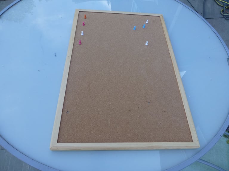 Free Cork notice board 