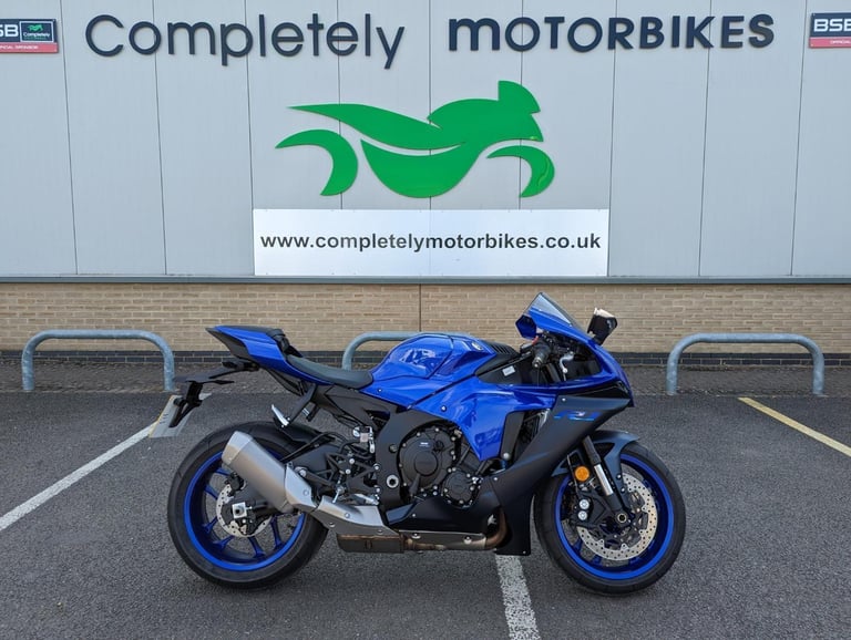 YAMAHA YZF-R1 2023 - ONE OWNER - ONLY 10 MILES FROM NEW