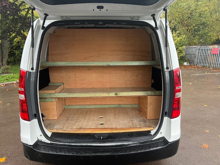 2019 Hyundai Iload 2.5 CRDi 116ps SE Van [6] one owner service history  PANEL VAN Diesel Manual