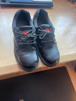 Men’s steel toe capped work shoes size 10