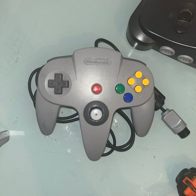 Nintendo 64 BUNDLE With 3 GAMES
