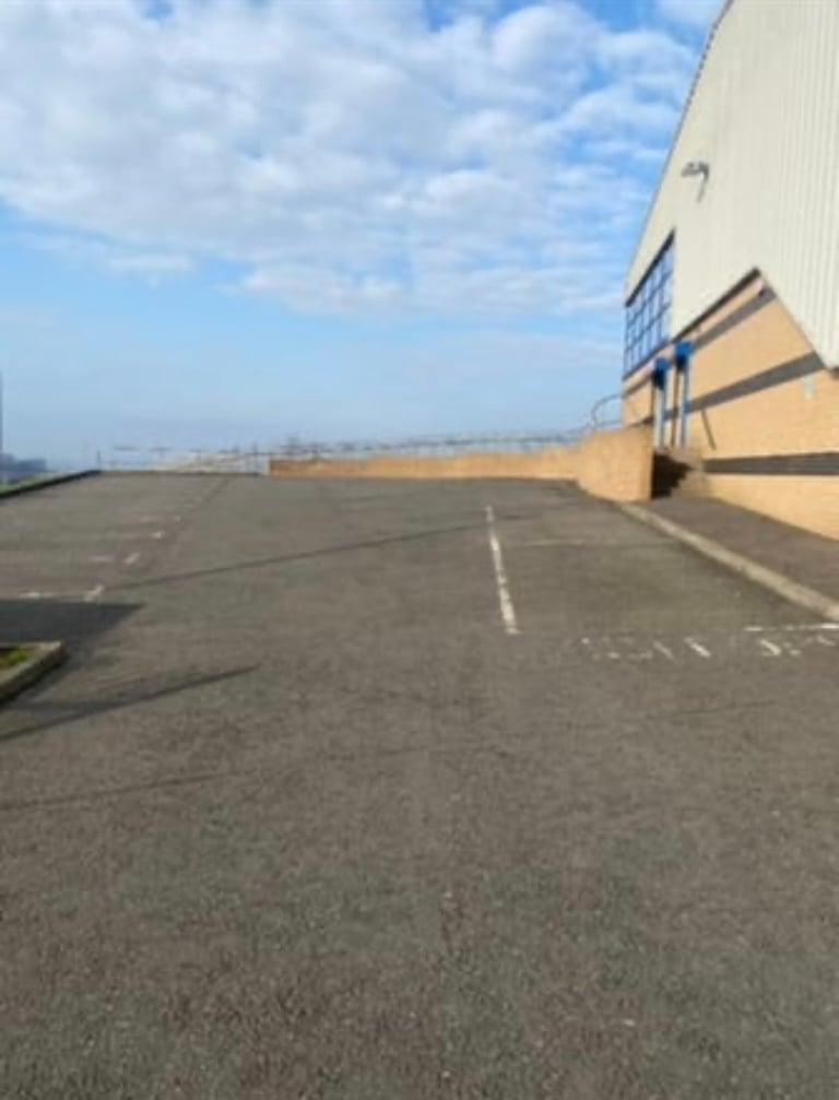 C7 Car Park