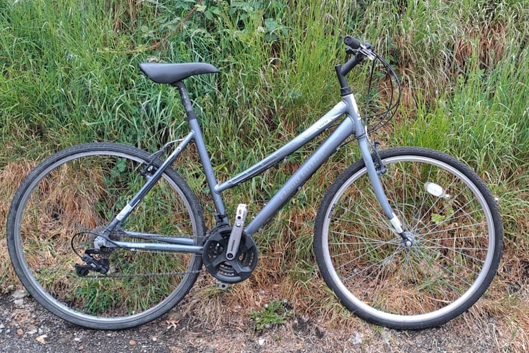 image for Ladies Claud Butler hybrid aluminium frame townbike 