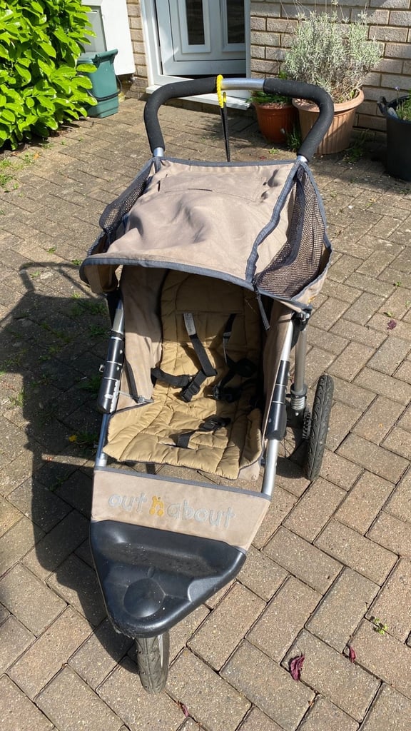Out N About Nipper Single running buggy Off-Road Foldable Pushchair