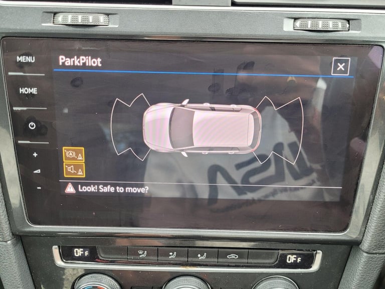 Volkswagen Golf 35.8kWh e-Golf Auto 5dr Electric Automatic