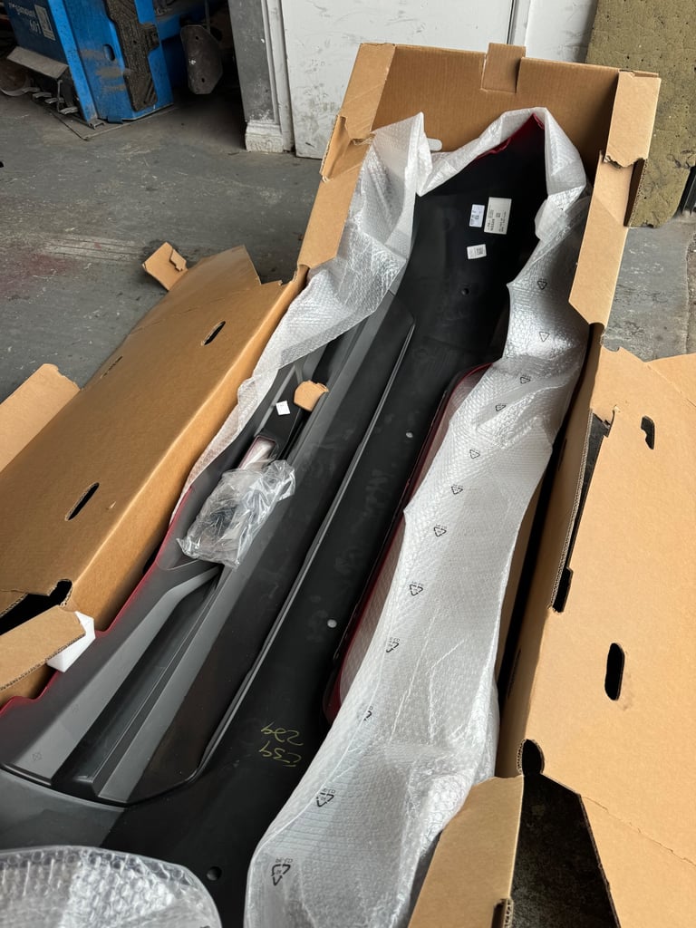 Fascia kit rear Nissan 