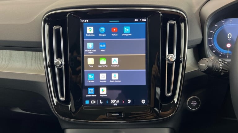 2024 Volvo XC40 Ultra, B3 Mild hybrid, Petrol, Bright (360 camera, Heated Windscreen) Estate Petr...