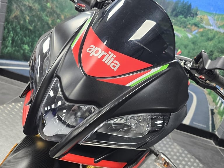 APRILIA TUONO V4 1100 FACTORY