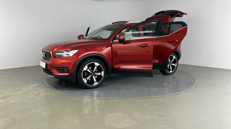 2020 Volvo XC40 Inscription Pro, B4 AWD mild hybrid Estate Petrol Automatic