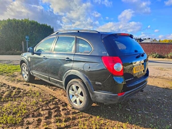2010 Chevrolet Captiva 2.0 VCDi LT 5dr ESTATE Diesel Manual