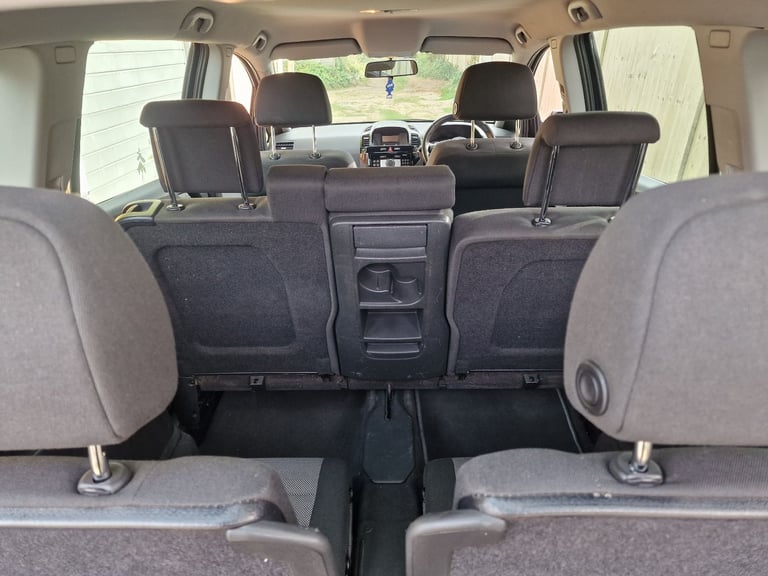 7 SEATER VAUXHALL ZAFIRA 2012 DELIVERY IS AVAILABLE