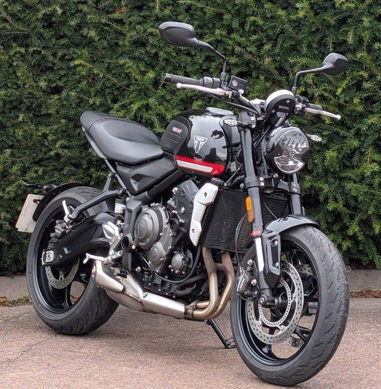 TRIUMPH TRIDENT 660 - 2024 24 - LOW MILES - 1 OWNER