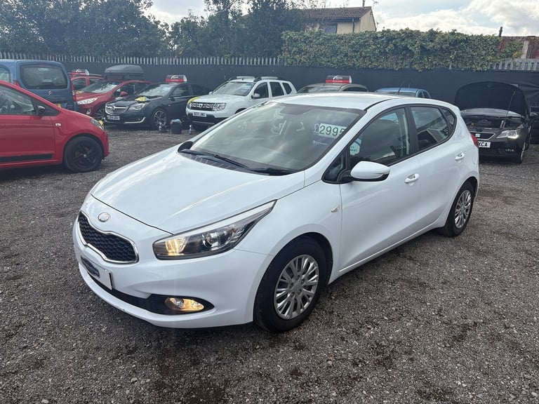 2013 Kia Ceed 1.6 CRDi 1 EcoDynamics 5dr HATCHBACK Diesel Manual
